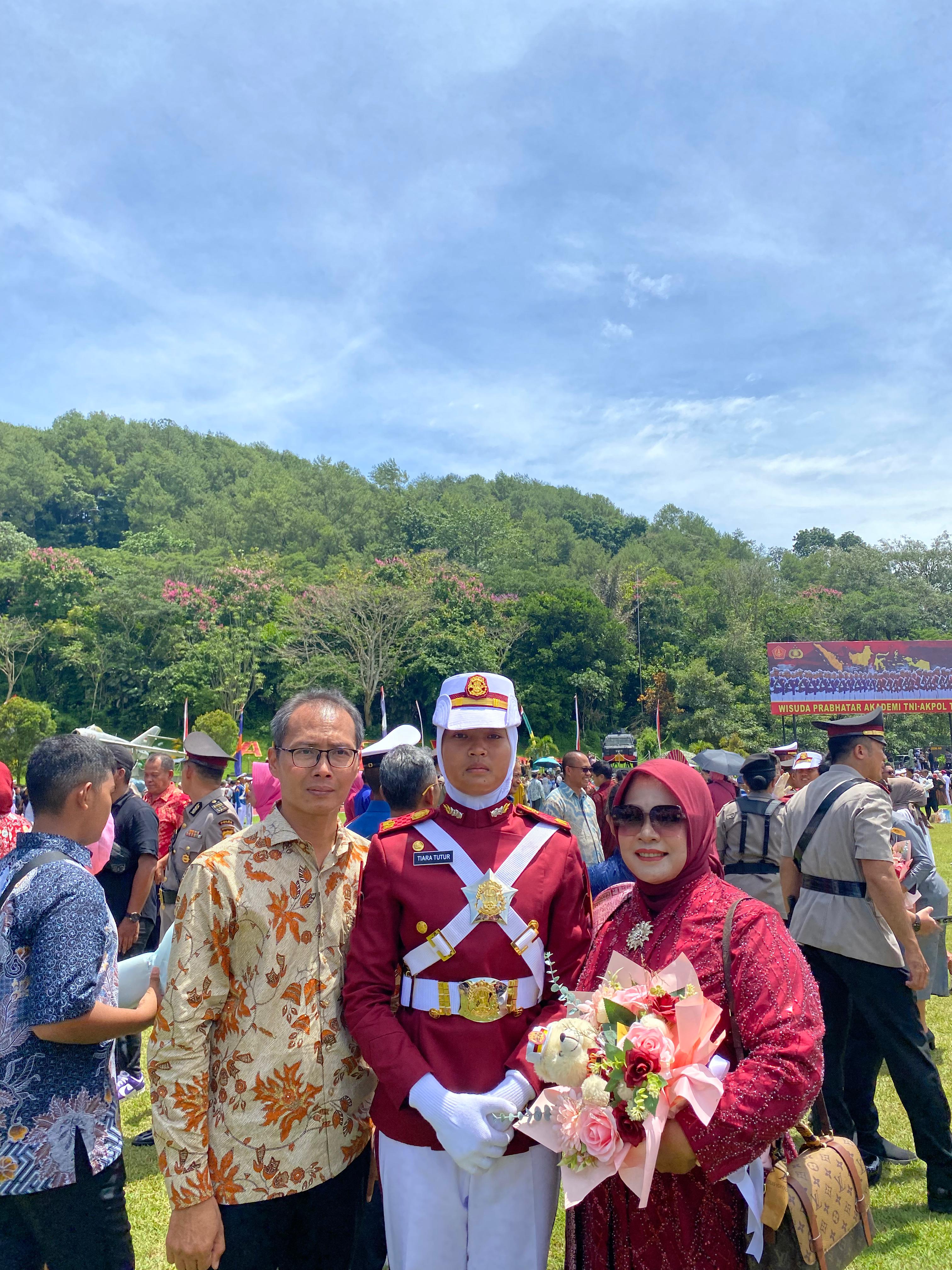 Tiara Tutur Wibowo