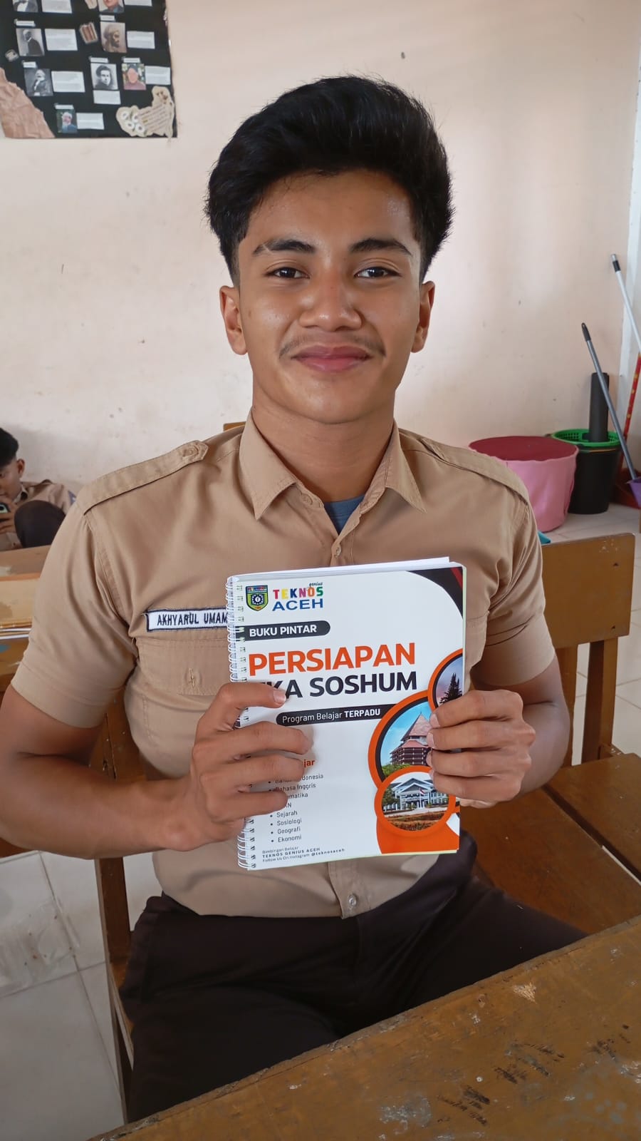 Akhyarul Umam