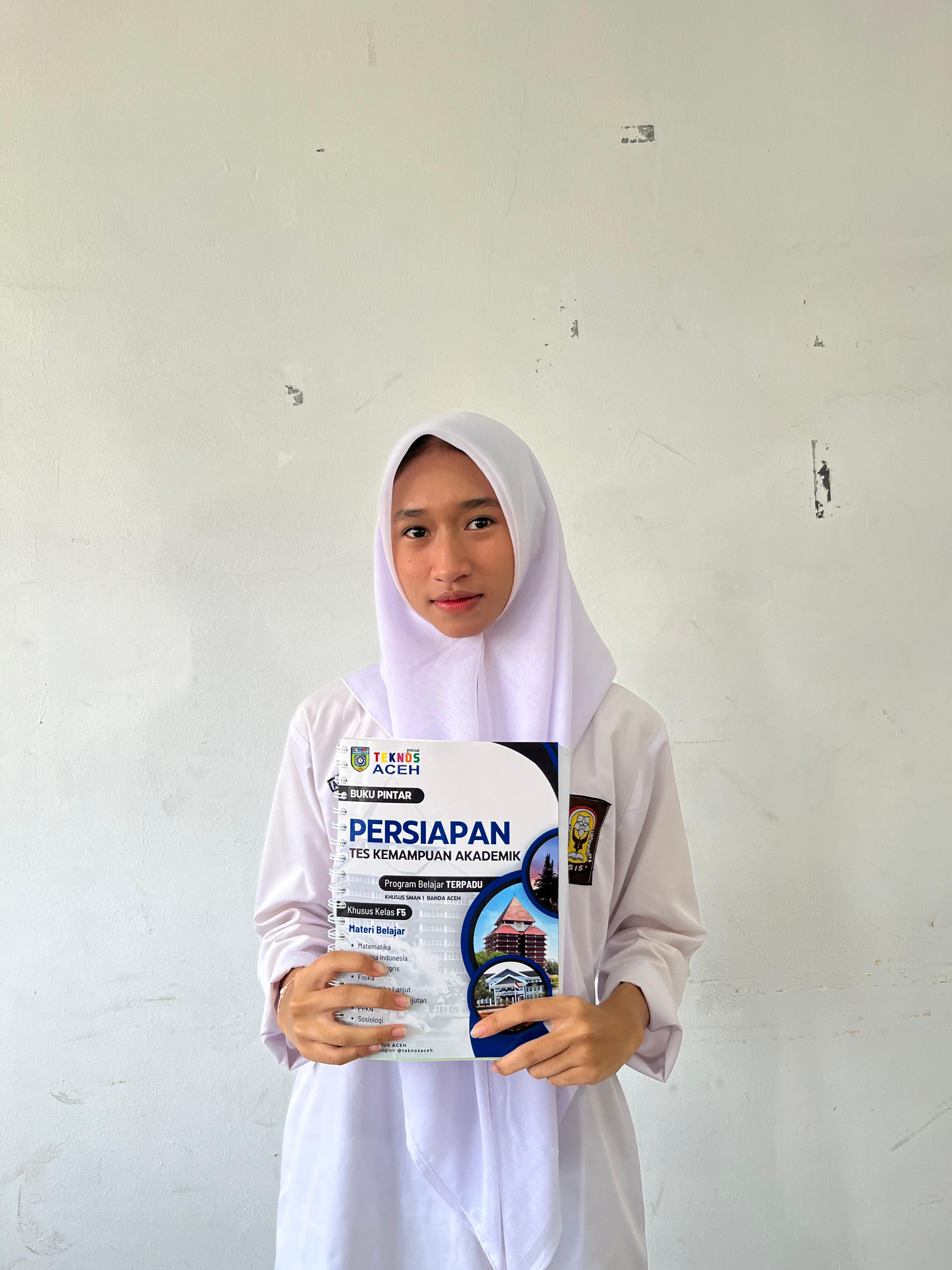 Riska Zahrima Fayla