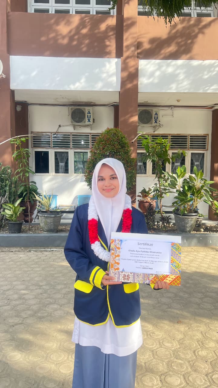 Gladis Ayu Fatlidar Khairunisa